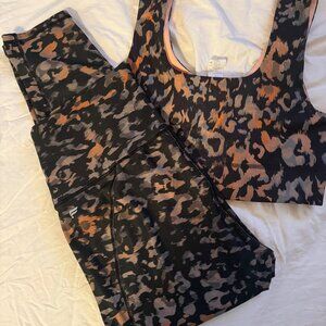 Fabletics - Harlow Reservable Set